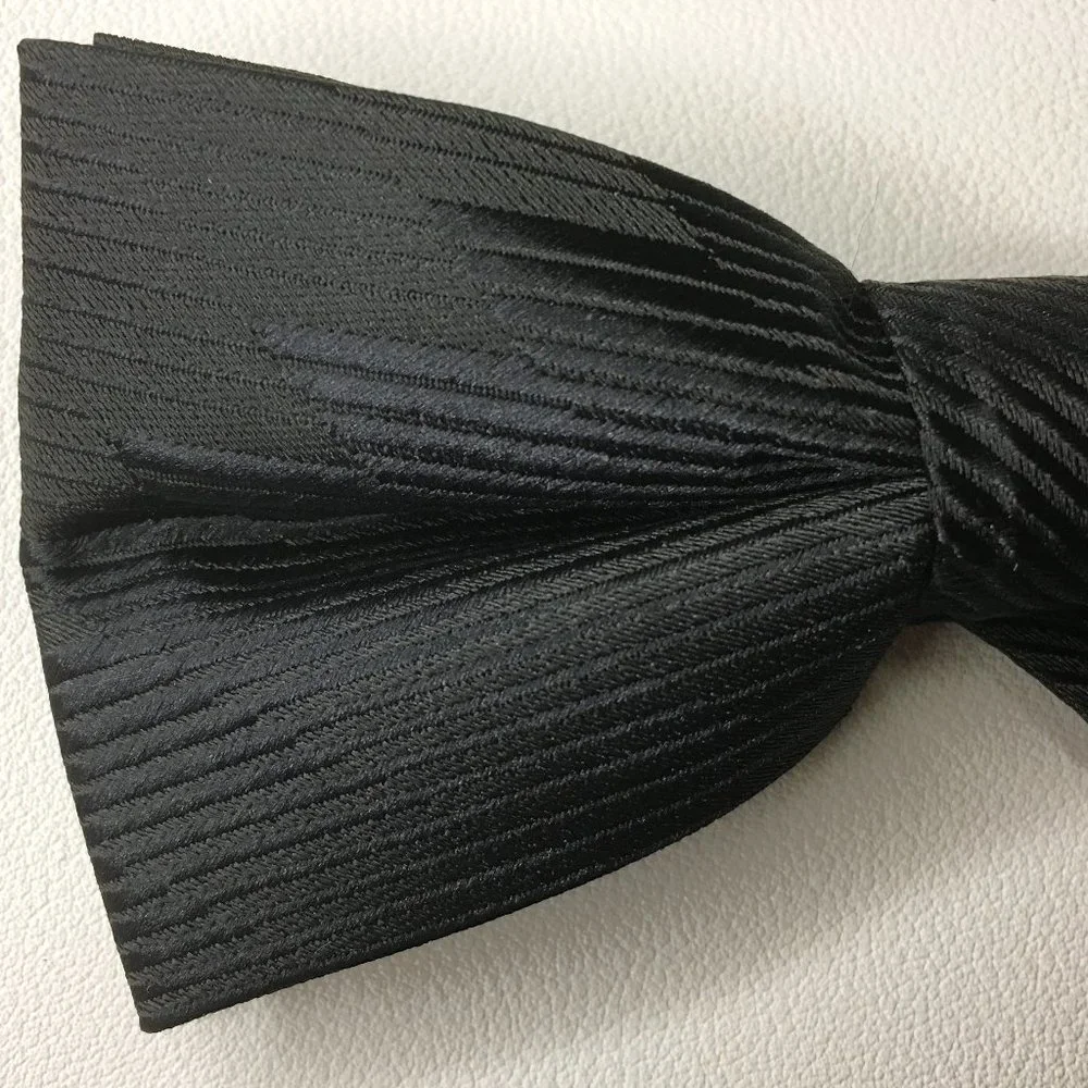 JON VANDYK HOLLAND Vintage Vibe Semi-Butterfly Bow Tie ▶◀ 𝔹ℝ𝔸ℕ𝔻 ℕ𝔼𝕎!
